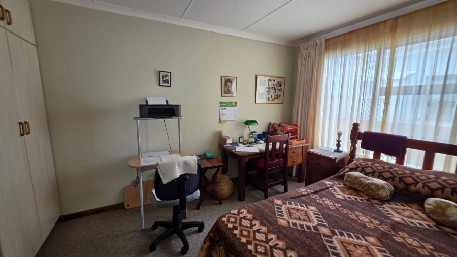 3 Bedroom Property for Sale in Stilbaai Wes Western Cape